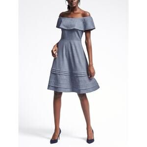 NWT BANANA REPUBLIC Chambray Off-Shoulder Above-Knee Dress (Blue | Size 0)